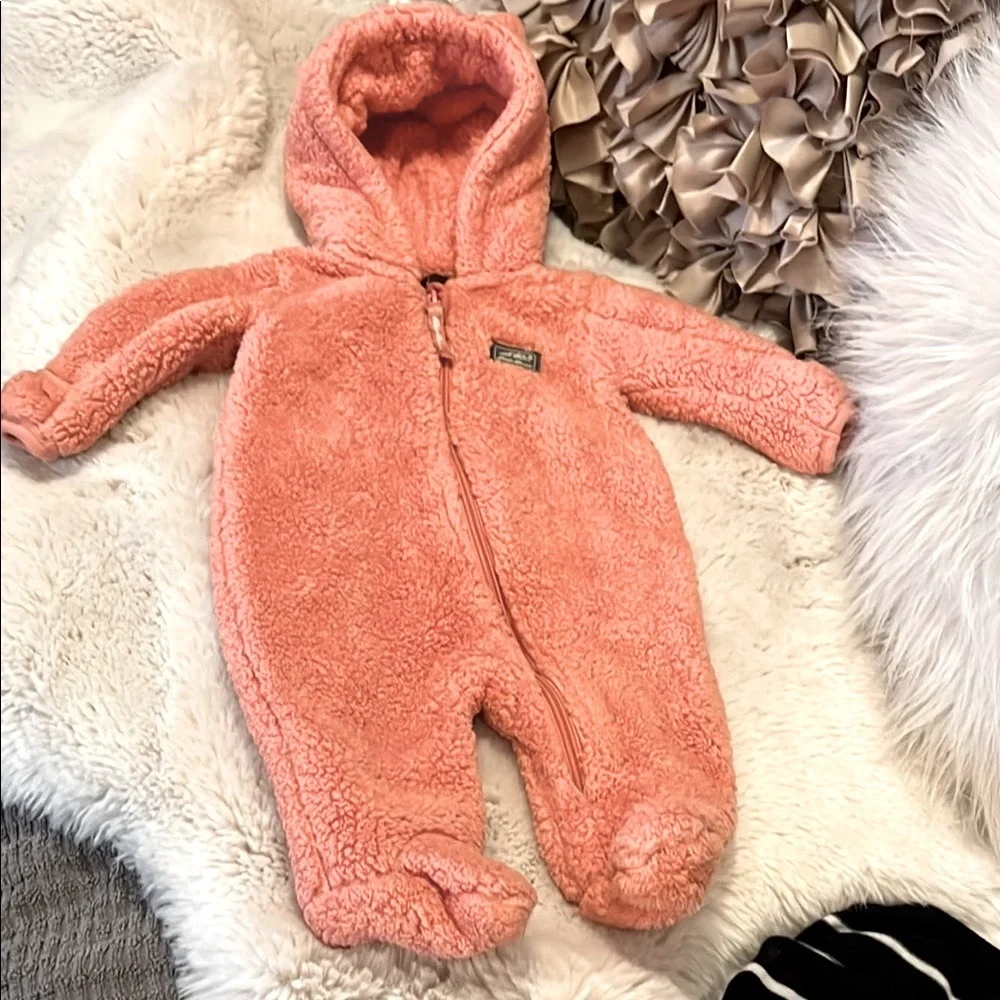 Eddie Bauer Coral Infant Baby Fleece Plush Teddy Bear Hoody Onesie Snuggy 0-3 mo